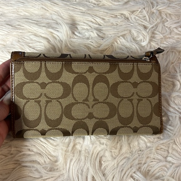 Coach Zipper Wallet - Picture 7 of 10